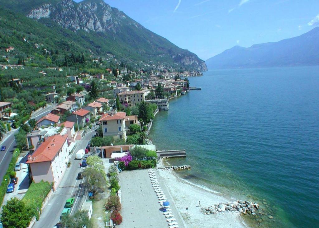 Hotel Lido Gargnano Exteriör bild