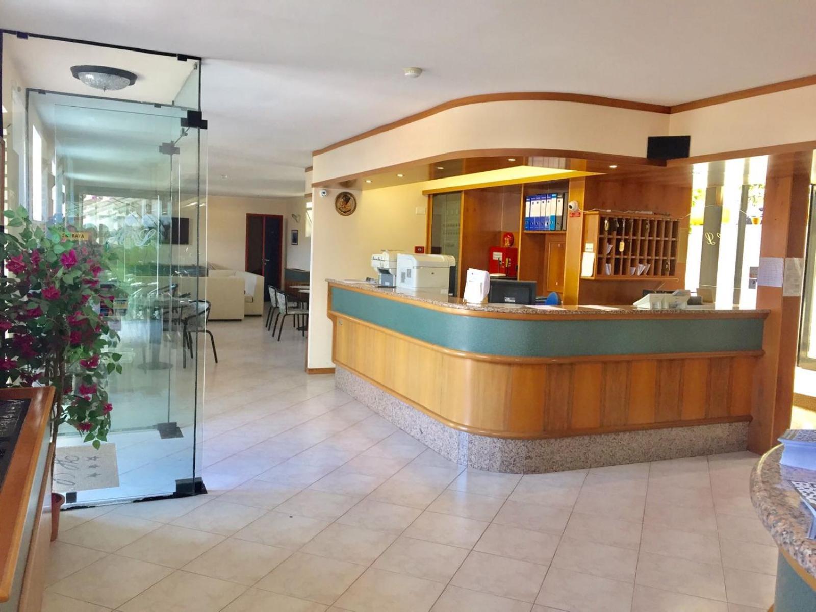 Hotel Lido Gargnano Exteriör bild