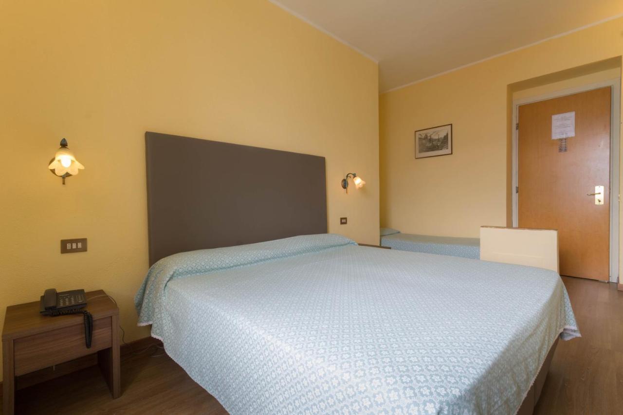 Hotel Lido Gargnano Exteriör bild